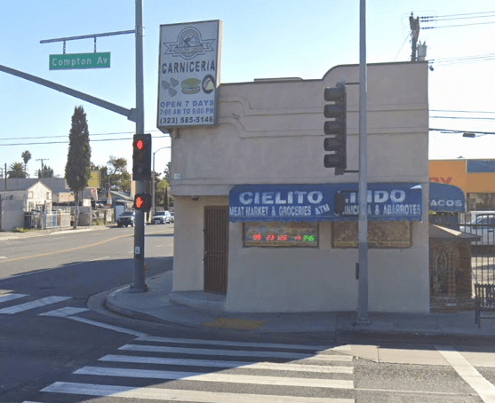 Tienda mexicana "cielito lindo market" en Los Ángeles