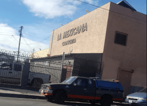 Tienda mexicana "La mexicana meat market" en Los Ángeles California